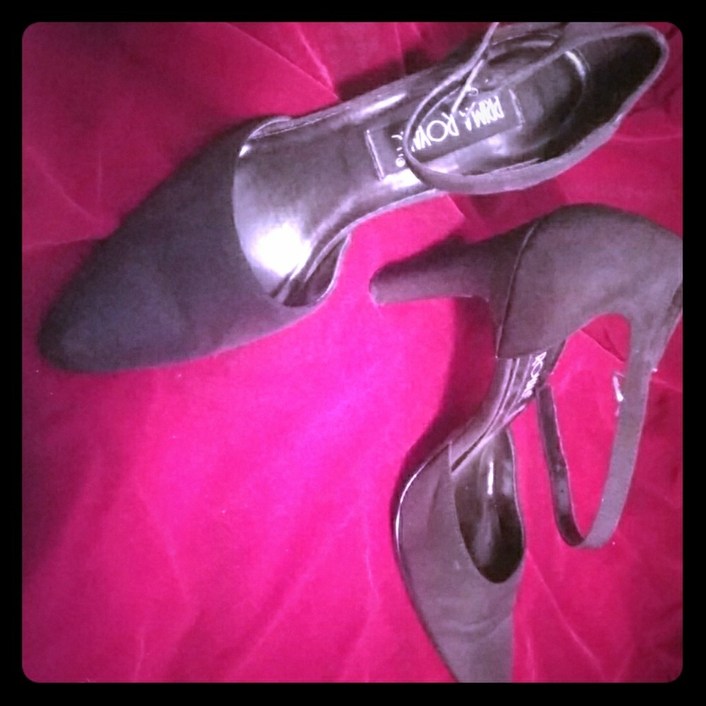 Black shoes